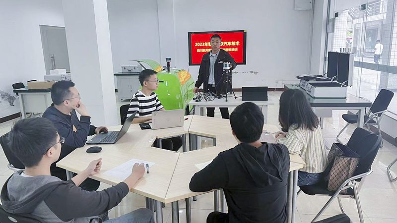 教学质量：了解网课的教学质量，可以从以下几个方面入手：